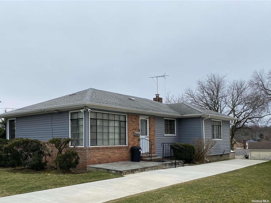 Sold $988,000 • Co-Listing Agent