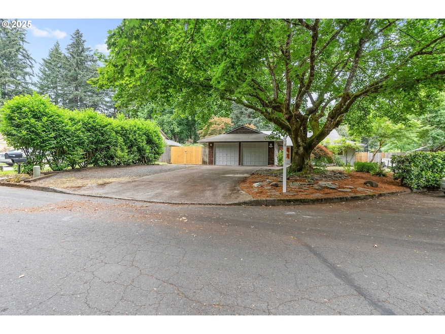 18572 Longfellow Ave, Lake Oswego, OR 97035 - photo 1