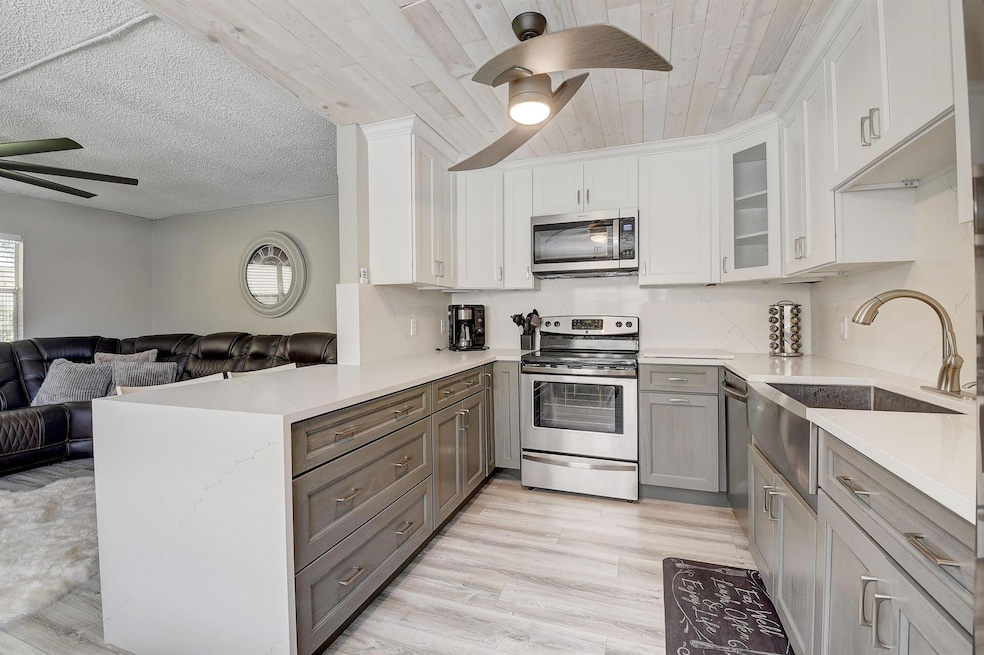 151 Saxony D, Delray Beach, FL 33446 - photo 1