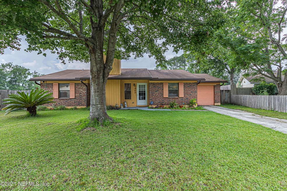 5488 Brentview Ct, Jacksonville, FL 32210 - photo 1