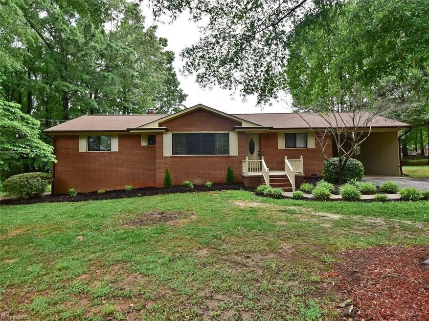 203 Ridge St, Asheboro, NC 27205 - photo 1