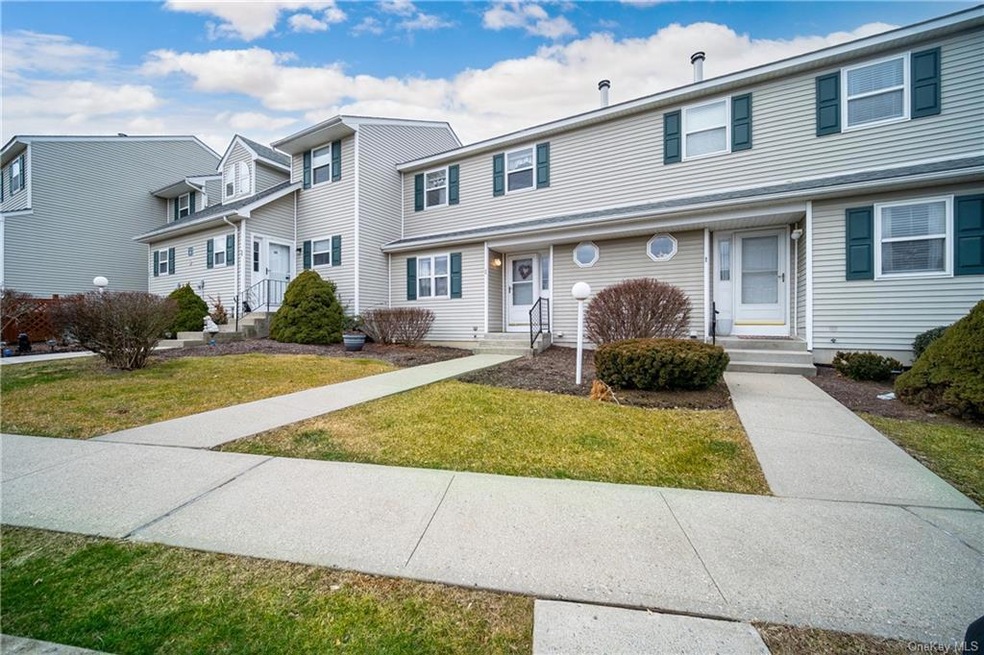 99 Boniface Dr unit 6E, Pine Bush, NY 12566 - photo 1