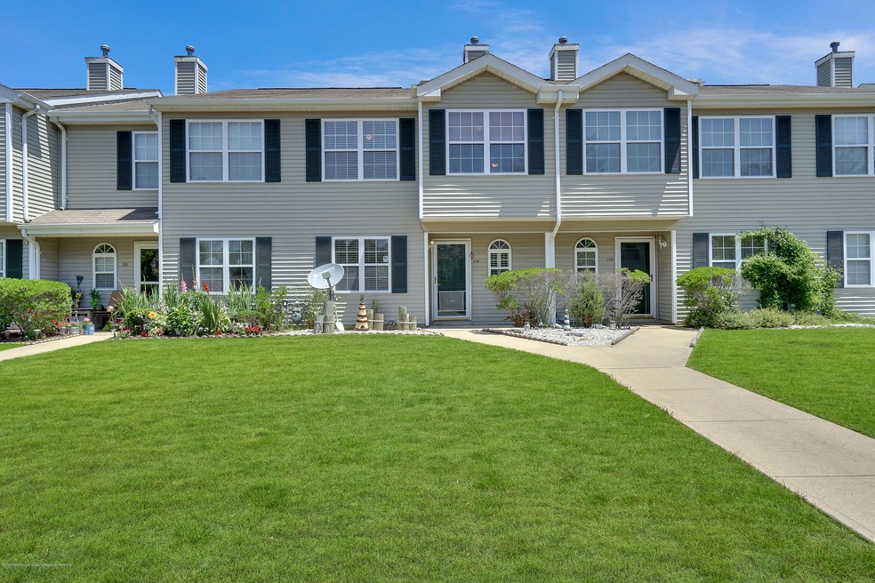 114 Sandpiper Ln, Bayville, NJ 08721 - photo 1