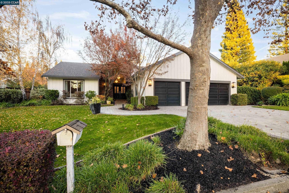 332 Red Maple Dr, Danville, CA 94506 - photo 1