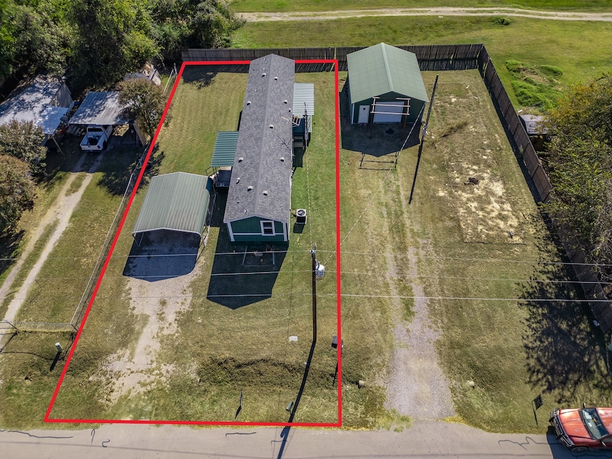 1534 Gale Dr, Azle, TX 76020 - photo 1