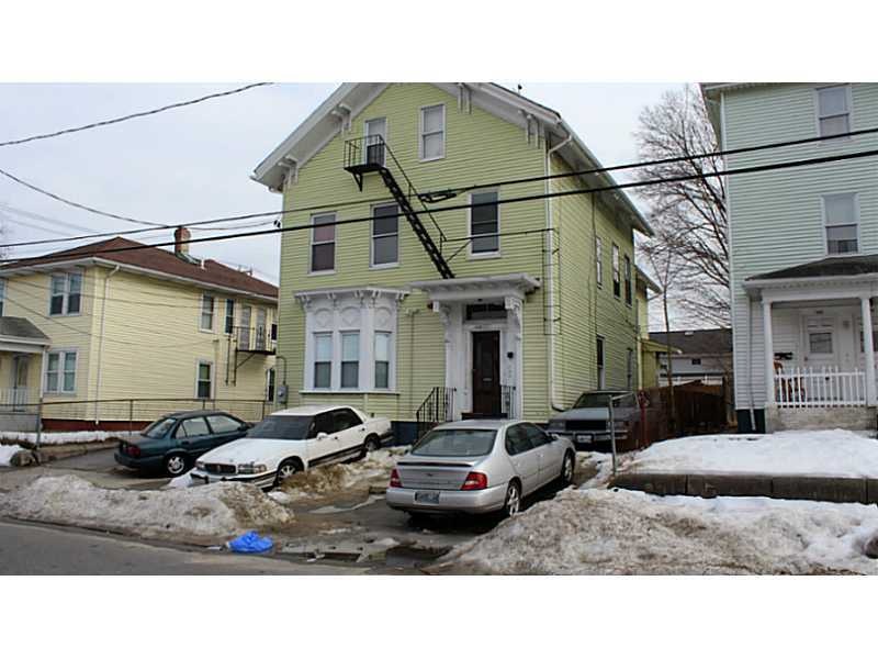 168 Sisson St, Pawtucket, RI 02860 - photo 1