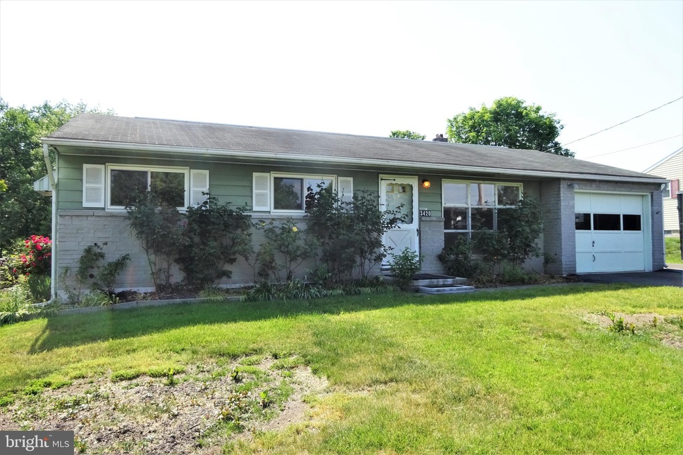 3420 Westview Cir, Greencastle, PA 17225 - photo 1