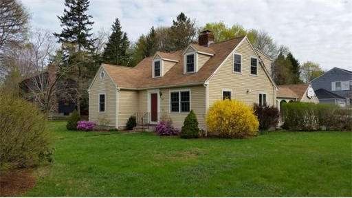 102 Pleasant St, Medfield, MA 02052 - photo 1