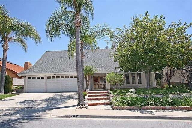 Cul-De-Sac location --5 Bedrooms home with 3 Car G