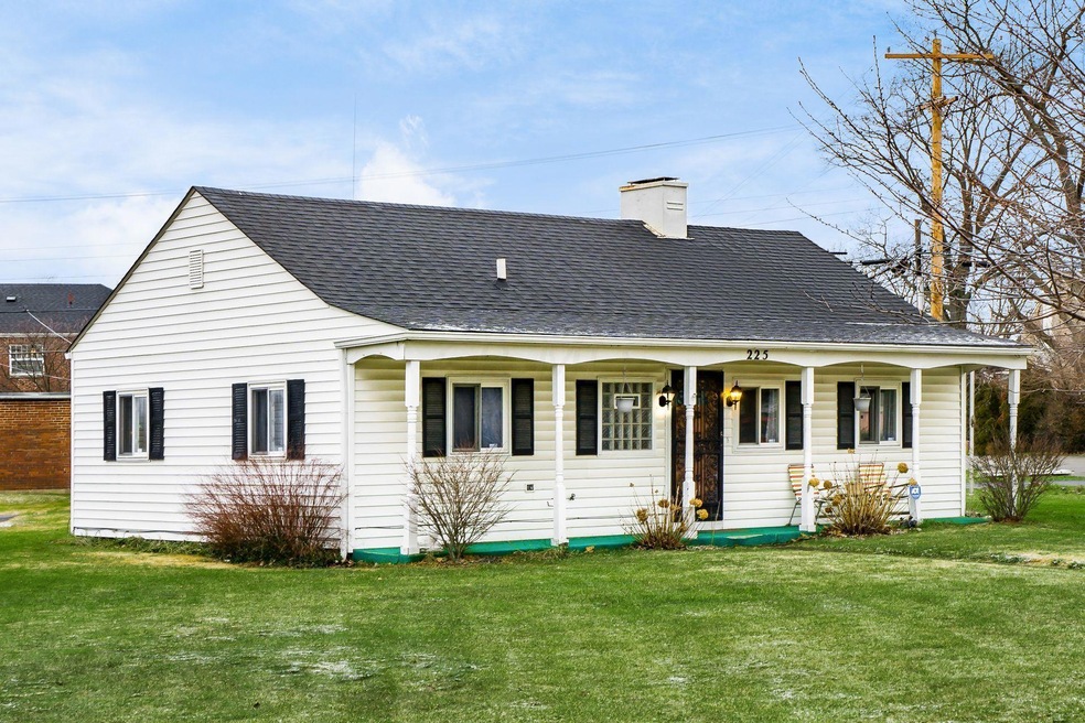 225 S Hampton Rd, Columbus, OH 43213 - photo 1