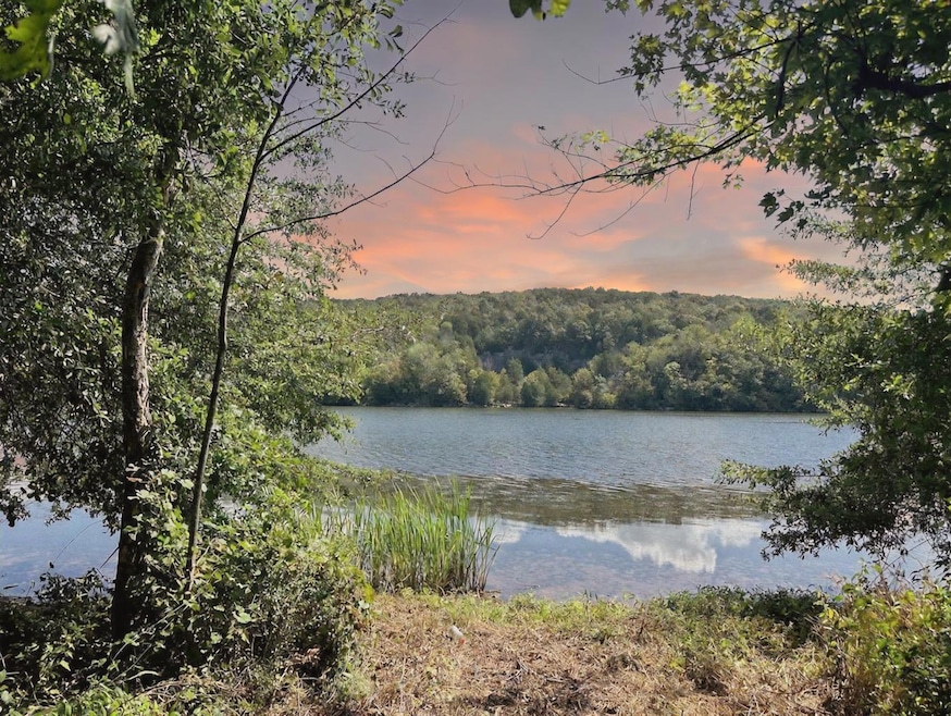 0 Edgewater Way unit 1519102, Jasper, TN 37347 - photo 1