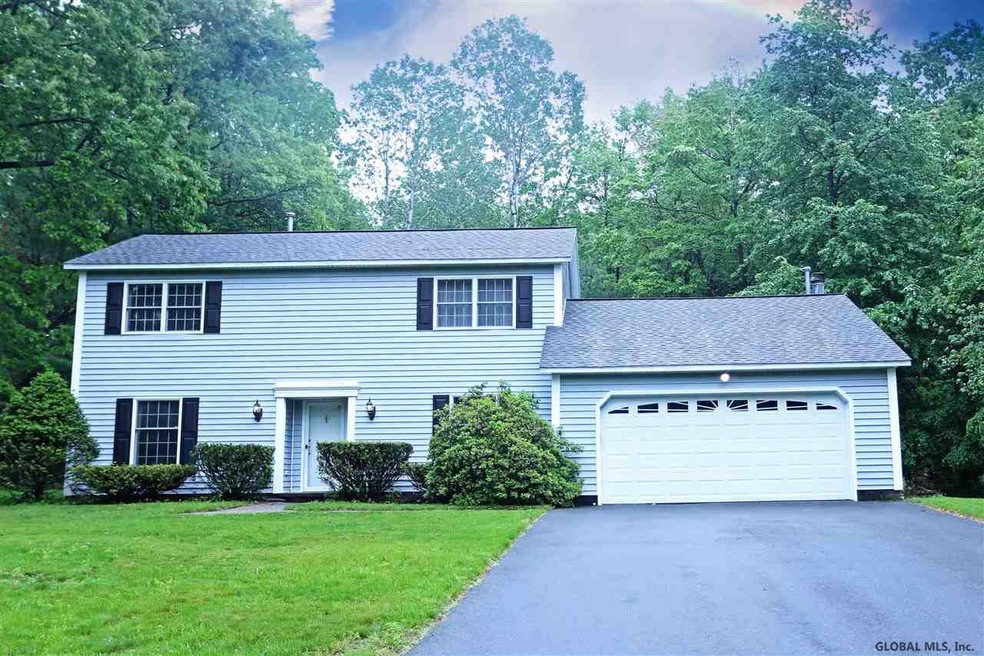 44 Esopus Dr, Clifton Park, NY 12065 - photo 1