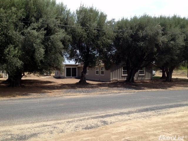 7742 Crawford Rd, Oakdale, CA 95361 - photo 1