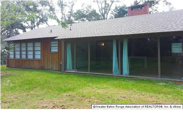 Back of house, tons of windows!