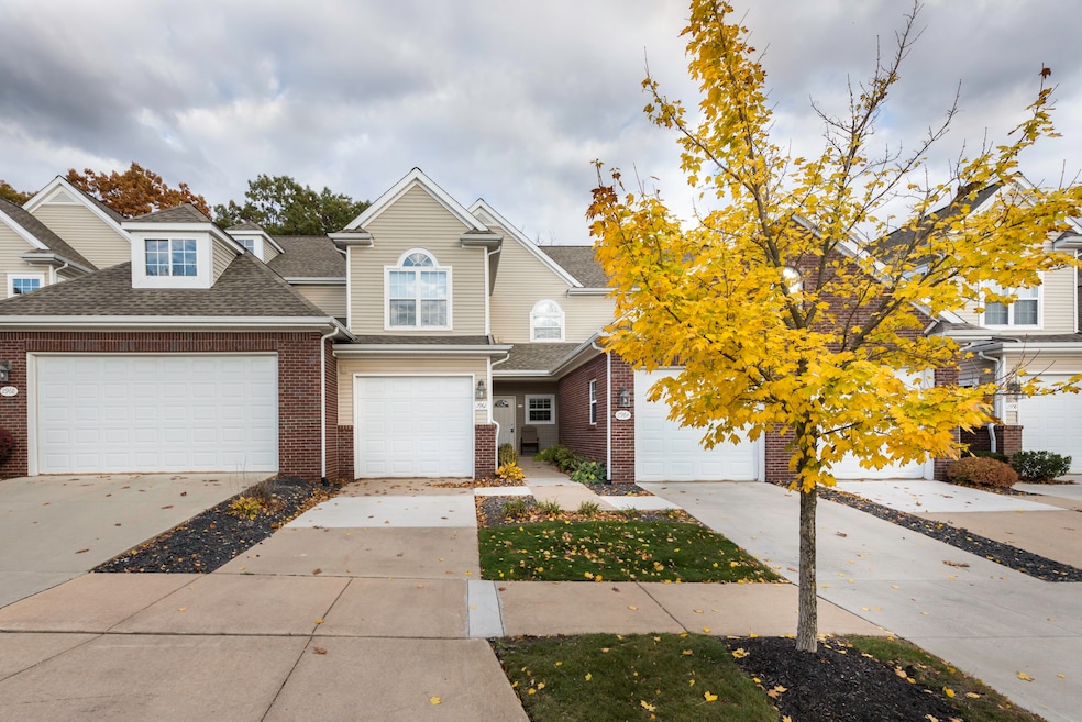 2962 Hunley Dr unit 41, Ann Arbor, MI 48105 - photo 1