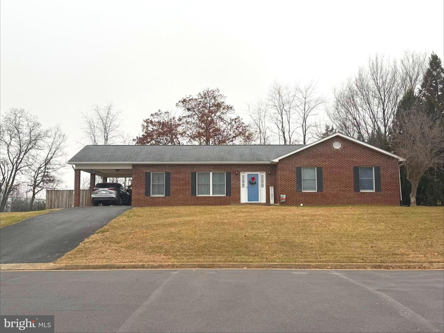 11 Independence Dr, Luray, VA 22835 - photo 1