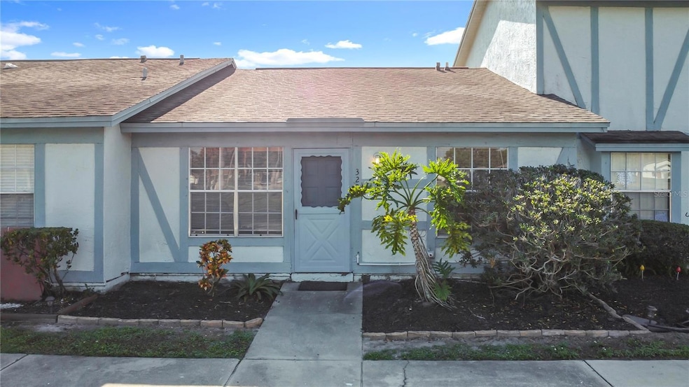 3208 Hempstead Ave, Kissimmee, FL 34741 - photo 1