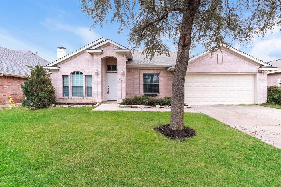 813 Dayspring Dr, Denton, TX 76210 - photo 1