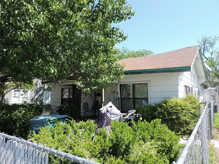 1505 N Broughton St, Sherman, TX 75090 - photo 1