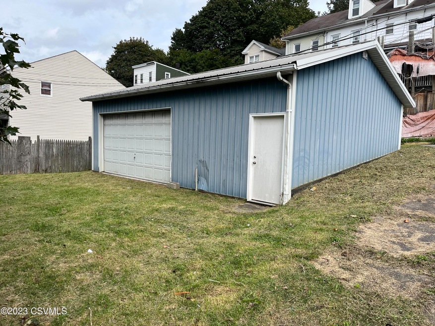 Garage Lot