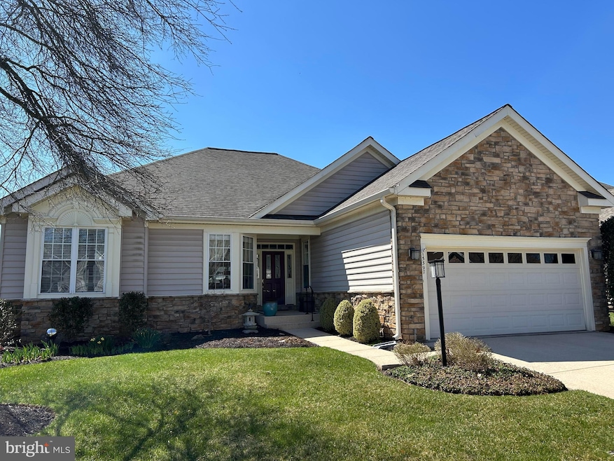 Pending $825,000
