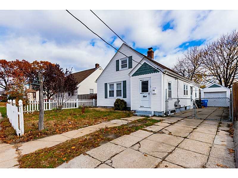 15 Grantland Rd, Cranston, RI 02910 - photo 1