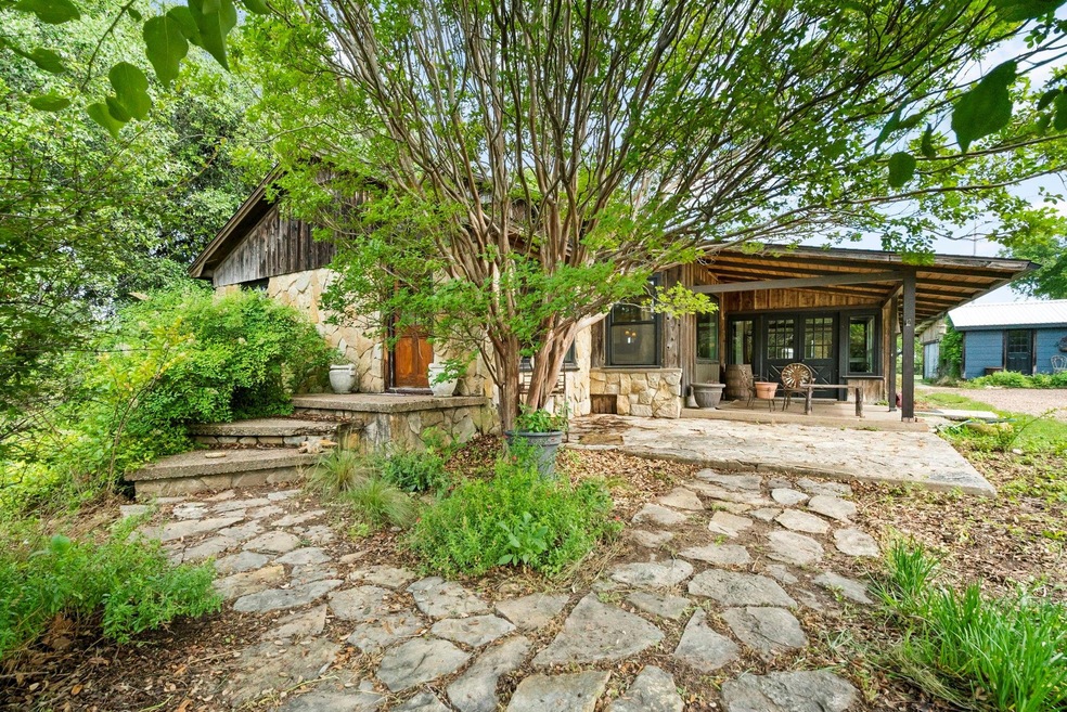 2709 White Settlement Rd, Weatherford, TX 76087 - photo 1