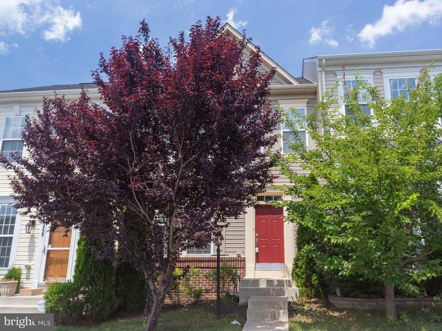 15331 Elizabeth Burbage Loop, Woodbridge, VA 22191 - photo 1