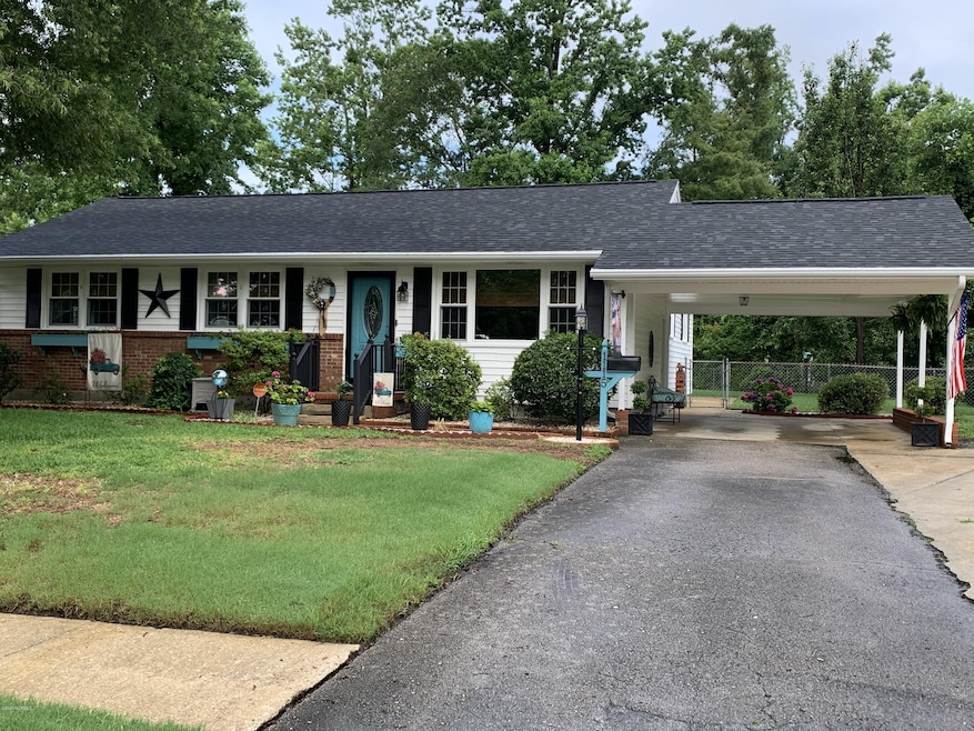 1115 Clifton Rd, Jacksonville, NC 28540 - photo 1