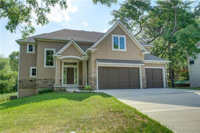 7701 Darnell St, Shawnee, KS 66216 - photo 1