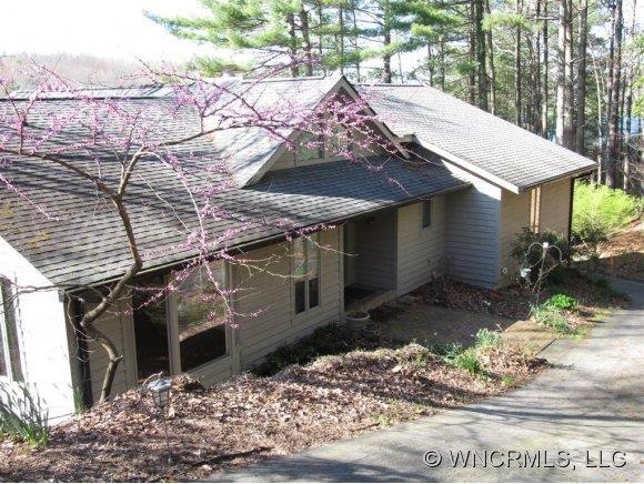 Lovely Lakefront Home