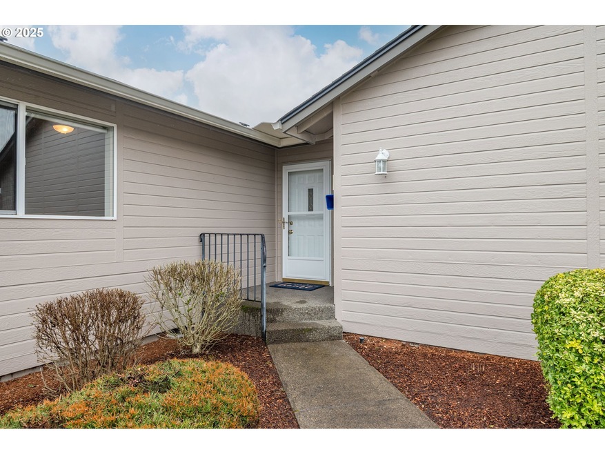 3905 Pennsylvania St unit 35, Longview, WA 98632 - photo 1