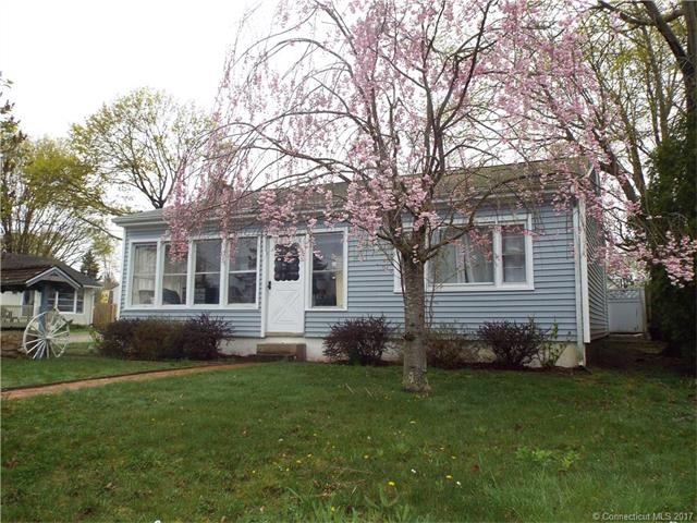 2 Grove Ave, Niantic, CT 06357 - photo 1