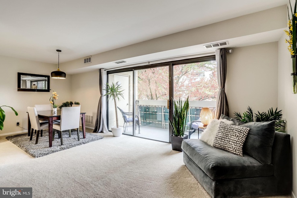 Lafayette Park unit 403, Falls Church, VA 22041 - photo 1