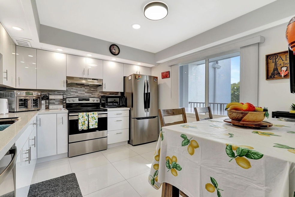 1401 SW 128th Terrace unit 406H, Pembroke Pines, FL 33027 - photo 1