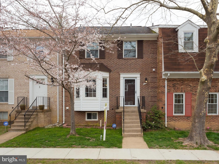 6010 Ticonderoga Ct, Burke, VA 22015 - photo 1