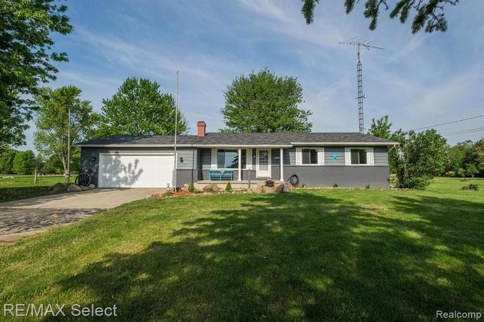 2095 N Morrish Rd, Flushing, MI 48433 - photo 1