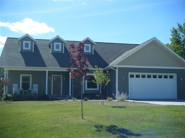 5016 Red Cedar St, Duluth, MN 55811 - photo 1