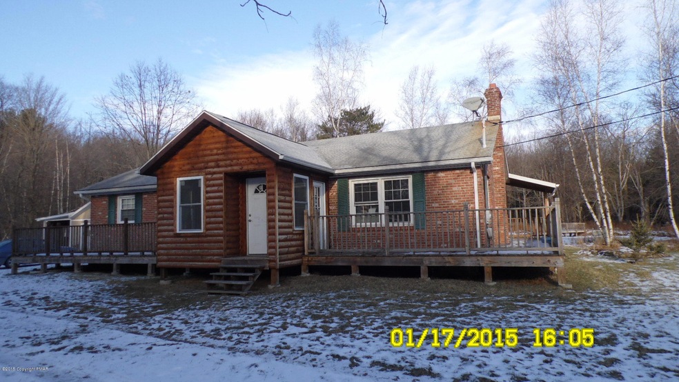 182 Lake Quinn Rd, Waymart, PA 18472 - photo 1