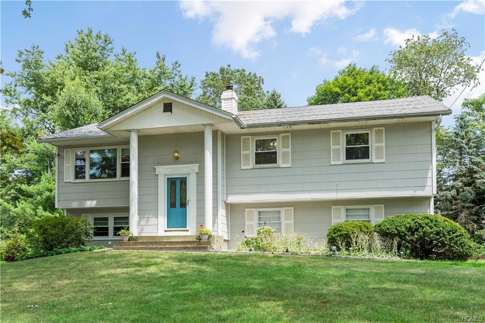 3083 Wharton Dr, Yorktown Heights, NY 10598 - photo 1