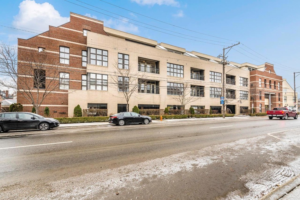 825 N 4th St 01