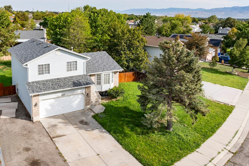 6922 Mullien Dr, West Jordan, UT 84081 - photo 1
