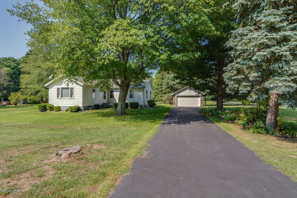 13089 Wilson Rd unit 13089 & 13101, New Buffalo, MI 49117 - photo 1