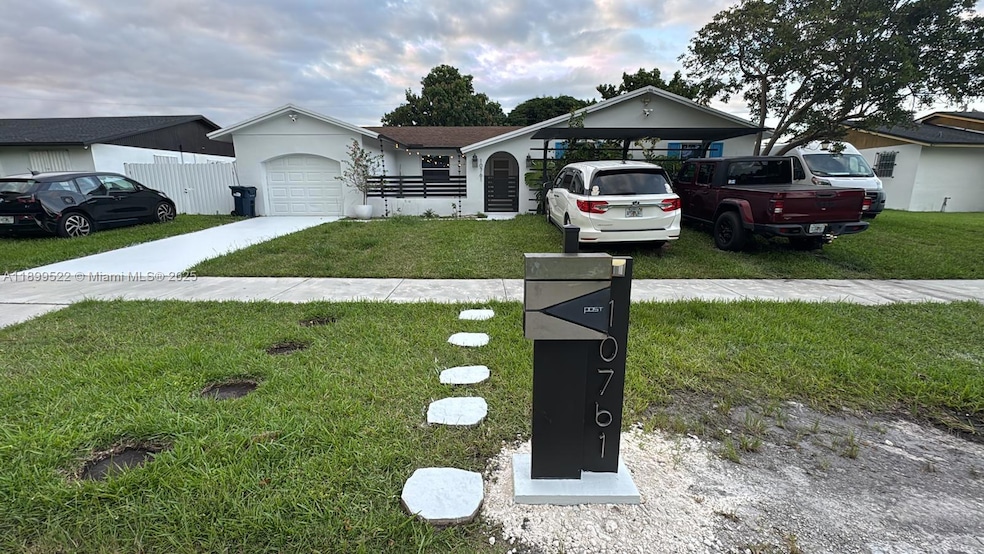 10761 SW 165th St, Miami, FL 33157 - photo 1