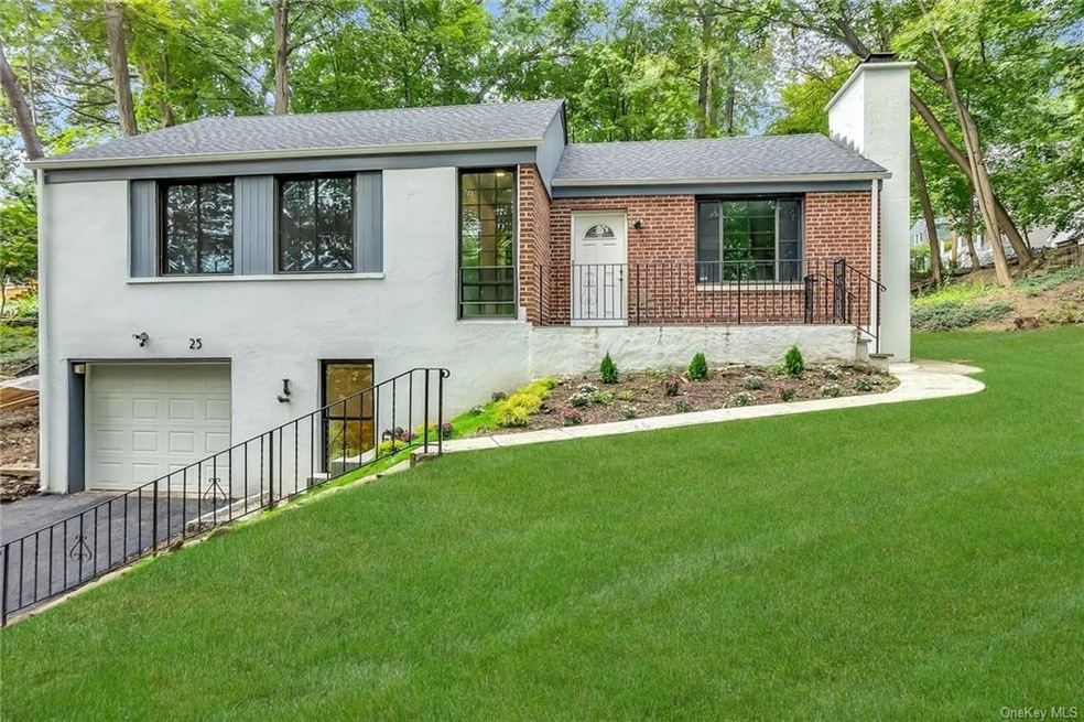 Welcome to the totally renovated 25 Prescott Pl. P