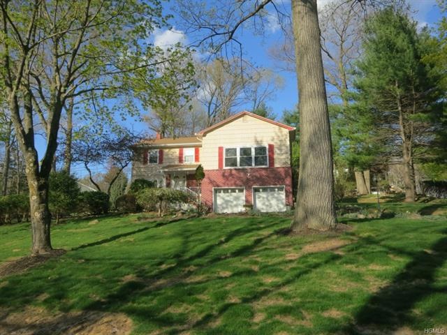 1 Helper Ct, Spring Valley, NY 10977 - photo 1