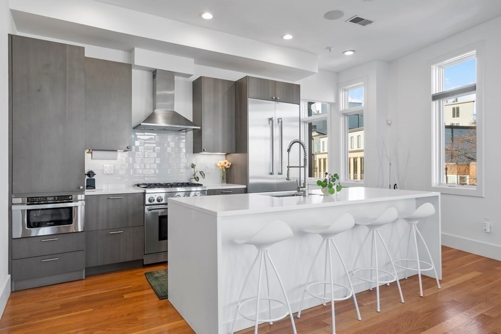 5 Mohawk St unit 5, Boston, MA 02127 - photo 1