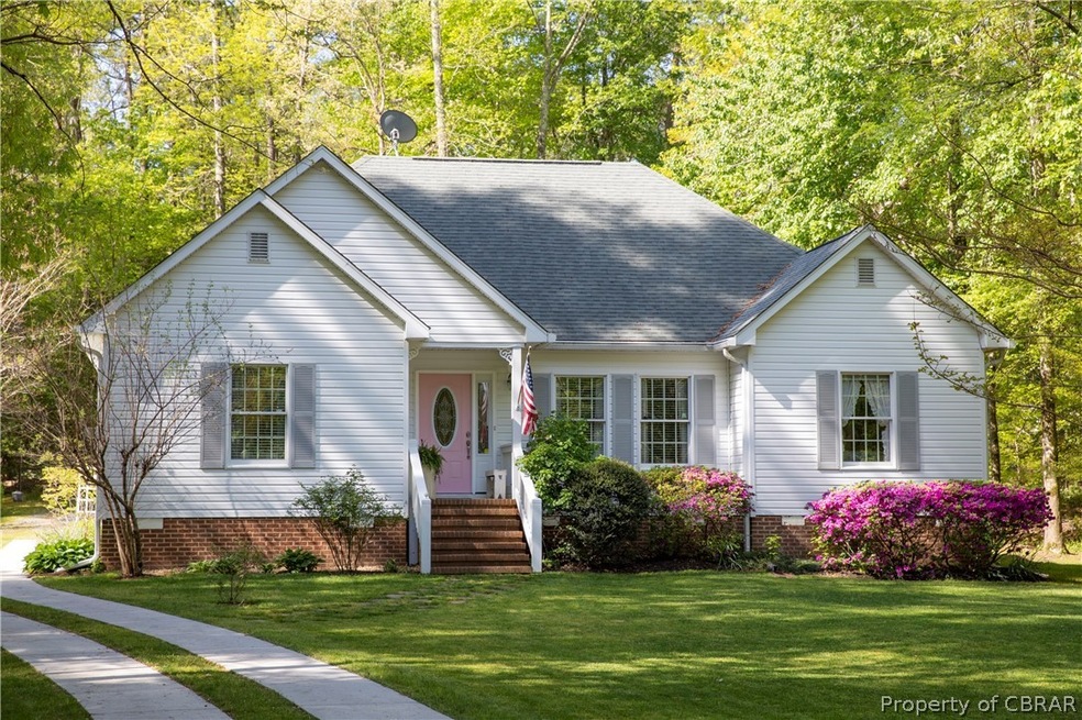 WELCOME HOME to 6476 Wyncote Avenue!