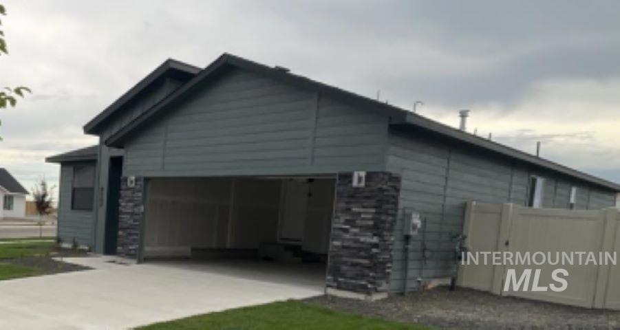 9142 W Tuberose St, Nampa, ID 83687 - photo 1