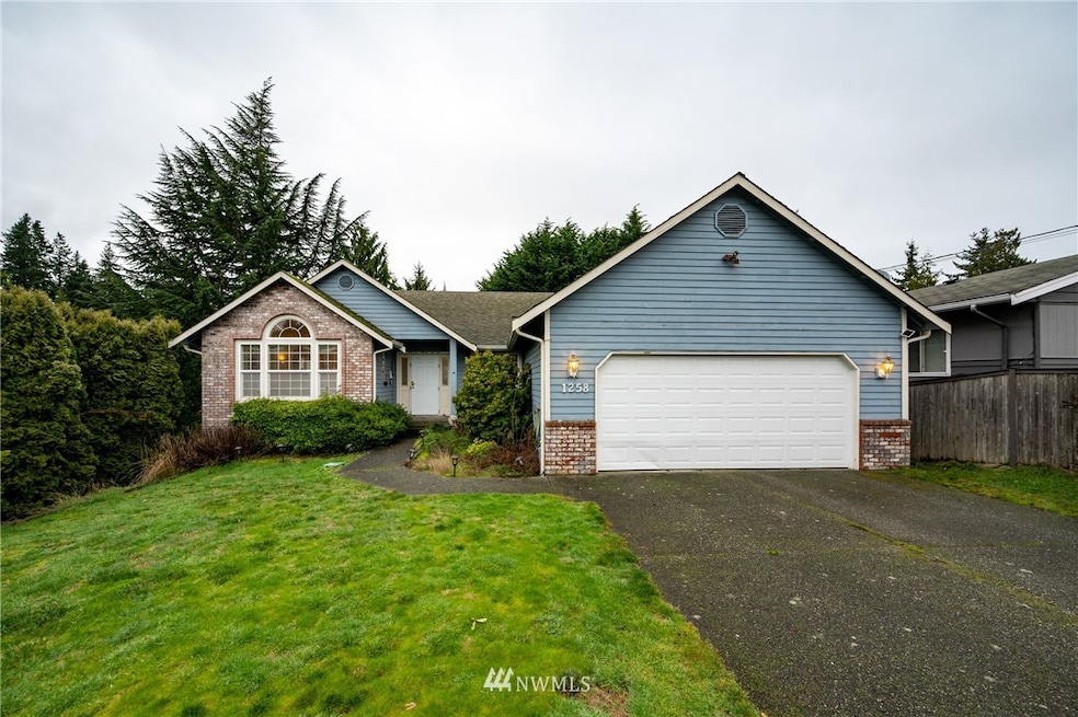 1258 8th Ave S, Edmonds, WA 98020 - photo 1